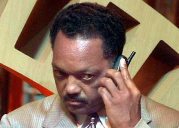 «Αντιπροσωπεία ειρήνης» υπό τον Τζέσε Τζάκσον, παρά τις διαφωνίες ΗΠΑ και Ταλεμπάν