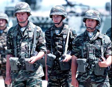 Προσλήψεις 4.550 επαγγελματιών οπλιτών ανακοίνωσε το υπουργείο Αμυνας