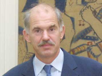 Τηλεφωνική επικοινωνία Γ.Παπανδρέου με την ηγεσία της ΠΓΔΜ και τον γγ του ΝΑΤΟ