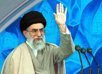 Το Ιράν δεν συμμετέχει στις επιχειρήσεις των ΗΠΑ, ξεκαθαρίζει ο Αλί Χαμενεΐ