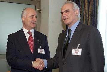 Συνάντηση Τσοχατζόπουλου – Τσακμάκογλου στο περιθώριο της ΝΑΤΟϊκής συνόδου