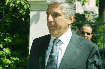 «Ασπίδα» στην κρίση η ευρωζώνη, λέει ο ΥΠΕΘΟ – Αναθεωρούνται οι προβλέψεις για το ΑΕΠ