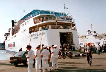 Επιμνημόσυνη δέηση στην Πάρο για τα θύματα του Εξπρές Σάμινα