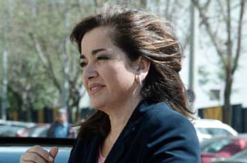 Τρισάγιο στη μνήμη του Π.Μπακογιάννη – Να τραβήξουμε την κουρτίνα της τρομοκρατίας, λέει η Ντόρα