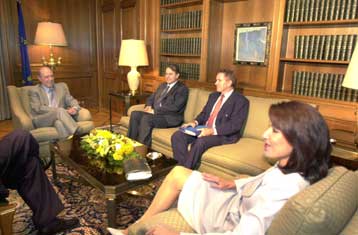 Για την ασφάλεια των Αγώνων του 2004 και τα ολυμπιακά έργα, συζήτησαν Σημίτης – Ρογκ