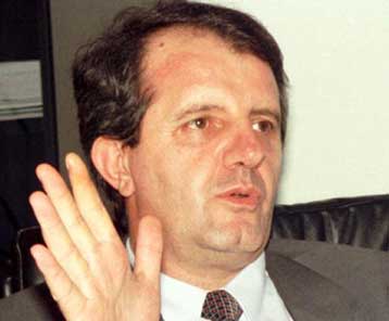 Παραδίδεται στο ICTY ο πρώην αρχηγός του στρατού των μουσουλμάνων της Βοσνίας