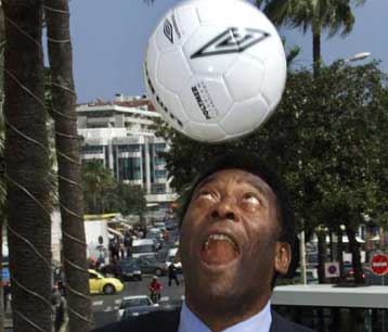 Το ποδόσφαιρο της Αργεντινής να γίνει παράδειγμα στη Βραζιλία, καλεί ο Πελέ