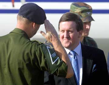 Ο γγ του ΝΑΤΟ καλεί την ΠΓΔΜ να επικυρώσει τις συνταγματικές μεταρρυθμίσεις