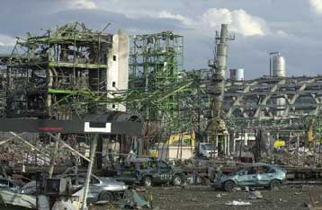 Η γαλλική κυβέρνηση δεν αποκλείει εγκληματική ενέργεια στην Τουλούζη