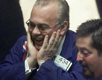 Με σημαντικά κέρδη άνοιξαν τη Δευτέρα ο Dow Jones και ο Nasdaq