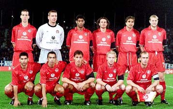 Προχωρά ακάθεκτη η Καϊζερσλάουτερν – Νέα ήττα για τη Σάλκε