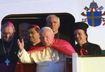 Διάλογο και όχι πόλεμο ζήτησε ο ποντίφικας κατά την επίσκεψή του στο Καζακστάν