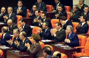 Προχωρούν οι μεταρρυθμίσεις στο τουρκικό Σύνταγμα, με πρώτη την κατάργηση της θανατικής ποινής