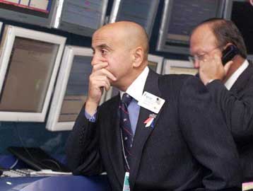 Νέες μεγάλες απώλειες για τον Νasdaq και Dow Jones