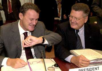 Συμφωνία για «ευρωπαϊκό ένταλμα σύλληψης» από τους αρμόδιους υπουργούς της ΕΕ