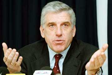 Αβεβαιότητα προκαλούν τα γεγονότα στις ΗΠΑ, λέει ο Γ.Παπαντωνίου – Αδύνατη η πρόβλεψη των επιπτώσεω