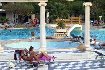 Αμφισβητούν την ελληνική Δικαιοσύνη οι Γάλλοι κατηγορούμενοι για τον πνιγμό 7χρονου;