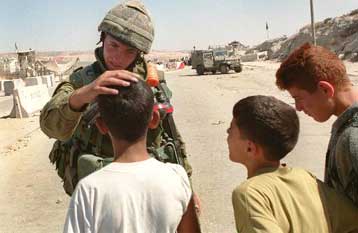 Ως κόρη οφθαλμού φυλάσσεται η νέα εκεχειρία από Ισραηλινούς και Παλαιστίνιους