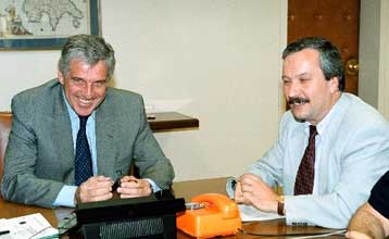 Δύο σενάρια για τη διεύρυνση του ωραρίου του ΧΑΑ στη συνάντηση Αλεξάκη – ΣΜΕΧΑ