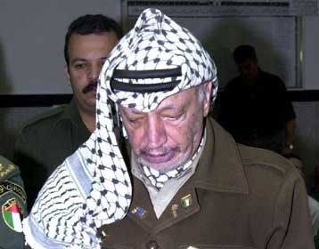 Ο Αραφάτ ζητά από τους Παλαιστινίους να μην απαντούν στα πυρά των Ισραηλινών