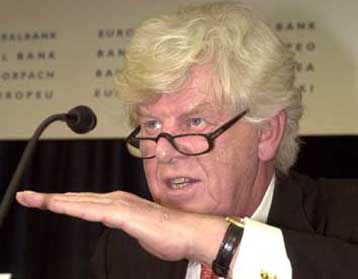 Κατά 0,50% μείωσε τα επιτόκια η Ευρωπαϊκή Κεντρική Τράπεζα