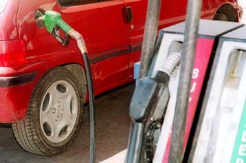 Αύξηση στην τιμή του πετρελαίου κίνησης και της βενζίνης από τα μεσάνυχτα της Τετάρτης