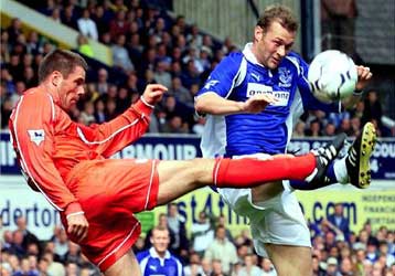 Ήττα-θρίλερ της Γιουνάιτεντ, νίκη-βάλσαμο της Λίβερπουλ