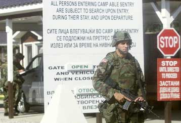 Αισιόδοξος ο Ρόμπερτσον για την ΠΓΔΜ ύστερα από μία «μαύρη εβδομάδα» τρομοκρατίας