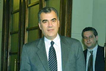 Η ΝΔ εμπλέκει εισαγγελικούς λειτουργούς στις πολιτικές της μεθοδεύσεις, δηλώνει ο Ρέππας