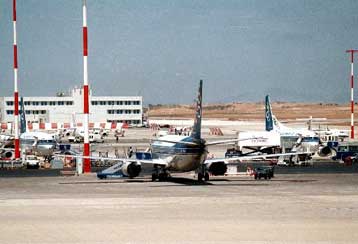 Τρεις 48ωρες απεργίες εξήγγειλαν οι συνοδοί της Ολυμπιακής Αεροπλοΐας