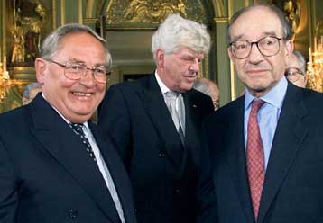 Ρευστότητα 80 δισ. δολαρίων χορηγούν οι κεντρικές τράπεζες – Νέες μειώσεις επιτοκίων εν όψει