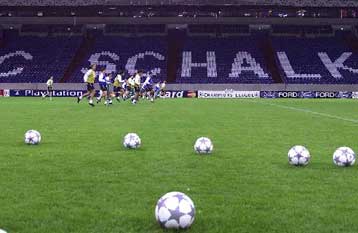 Θα γίνουν κανονικά οι αγώνες του Champions League, ξεκαθαρίζει η UEFA