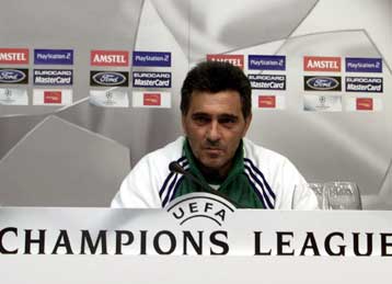 Δεν θα γίνουμε σάκος του μποξ, τονίζει ο Κυράστας