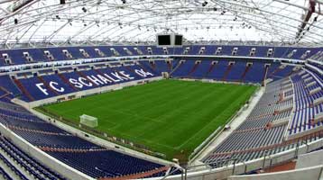 Και για τη Σάλκε η bundesliga αποτελεί πρώτο στόχο, σύμφωνα με τον τεχνικό της