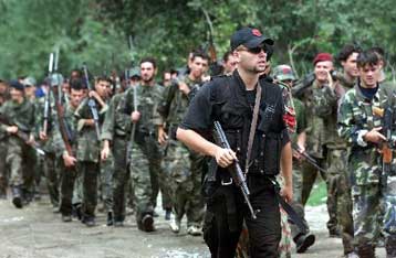 Κενό ασφαλείας στην ΠΓΔΜ από την αποχώρηση των δυνάμεων του ΝΑΤΟ φοβάται η ΕΕ