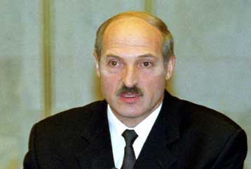 Με ποσοστό 75% επανεξελέγη στην προεδρία της Λευκορωσίας ο Λουκασένκο