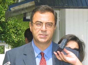 Γέφυρες προς τις όμορες πολιτικές δυνάμεις πρέπει να ρίξει το ΠΑΣΟΚ, δηλώνει ο Ν.Χριστοδουλάκης