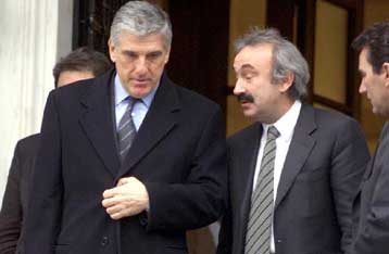 Σε ανοιχτό δάνειο 800 δισ. δρχ. θα προχωρήσει το Δημόσιο