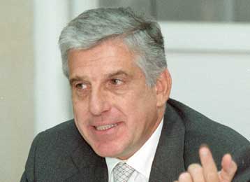 Εκ βάθρων αλλαγή του φορολογικού συστήματος προανήγγειλε ο ΥΠΕΘΟ