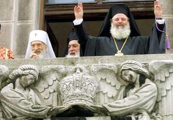 Πυρά κατά της Δύσης έριξε από το Βελιγράδι ο Χριστόδουλος