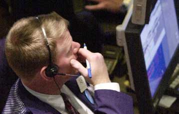 Aπώλειες για Nasdaq και Dow Jones στο άνοιγμα της Παρασκευής