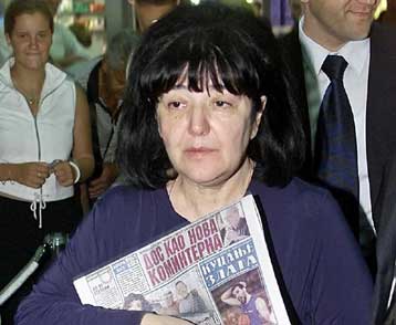 Η Μίρα Μάρκοβιτς πλέκει το εγκώμιο του συζύγου της