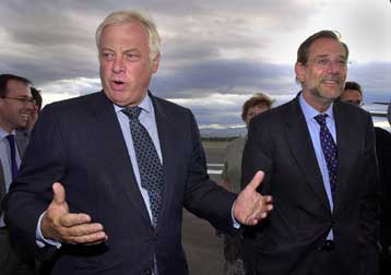 Οικονομική βοήθεια στην ΠΓΔΜ μετά την έγκριση των μεταρρυθμίσεων – Επανέναρξη του αφοπλισμού