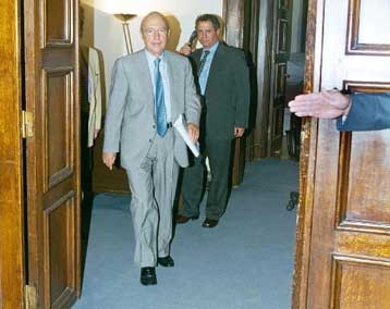 Επί ποδός όλοι οι κομματικοί μηχανισμοί εν όψει των εγκαινίων της ΔΕΘ