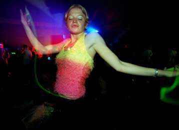 Στο «μικροσκόπιο» της αστυνομίας τα κέντρα διασκέδασης για ωράριο και υγιεινή