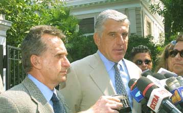 Οριστικοποιήθηκε το «πακέτο» μέτρων για τις συγχωνεύσεις επιχειρήσεων