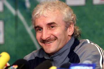 Οι Γερμανοί θέλουν την παραμονή του Φέλερ στο πάγκο του εθνικού τους συγκροτήματος