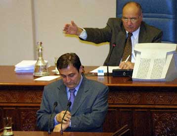 Εγκρίθηκαν κατ αρχήν από τη Βουλή της ΠΓΔΜ οι συνταγματικές αλλαγές