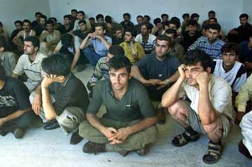 Η Τουρκία πρέπει να λάβει μέτρα κατά τη διακίνησης λαθρομεταναστών, τονίζει ο Παπουτσής