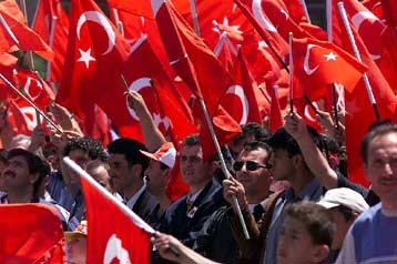 Την οικονομική κρίση φοβούνται οι Τούρκοι και όχι τους Έλληνες